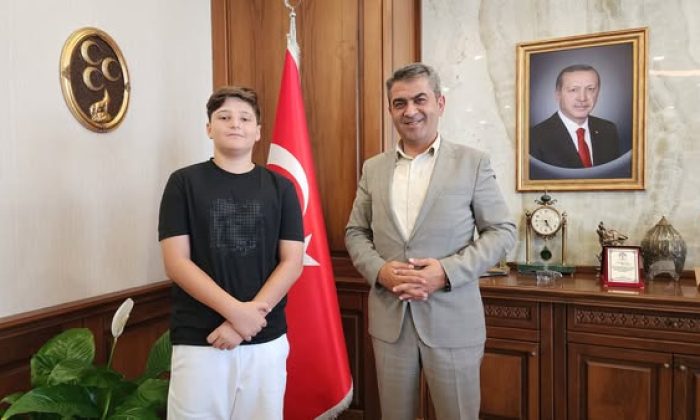 BAŞKAN UZUN; “EMİR KAĞAN’IN BAŞARISIYLA GURUR DUYDUK!”