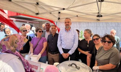 CHP KADIN KOLLARI TEŞKİLATI HALKA AŞURE İKRAM ETTİ