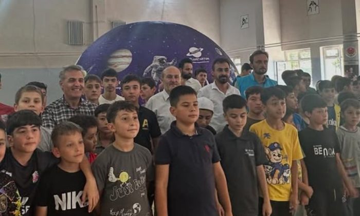 YAZ KUR’AN KURSU ÖĞRENCİLERİ, BİLİMLE BULUŞTU