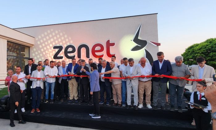 KIRMIZI ET RESTAURANT ZİNCİRİNİN İLK HALKASI “ZEN ET RESTAURANT” SULUOVA’DA AÇILDI