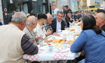 BELEDİYE BAŞKANI UZUN, HANLAR MEVKİİ ESNAFLARIYLA KAHVALTIDA BULUŞTU