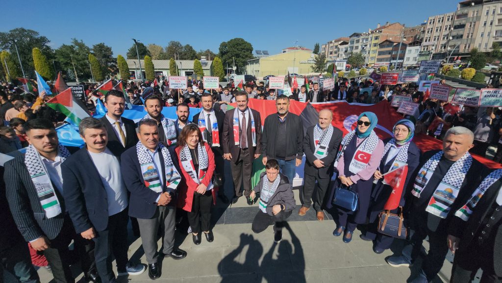 SULUOVALI İMAM HATİP OKULLARINDAN FİLİSTİN-GAZZE’YE DESTEK