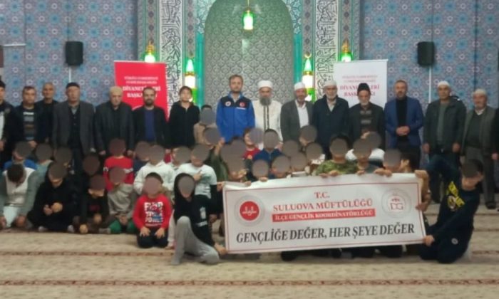 ORTA CAMİİ’NDE YATSI NAMAZI GENÇLİK BULUŞMASI DÜZENLENDİ
