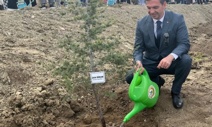 KAYMAKAM GÜRÇAM, GELECEĞE NEFES İÇİN FİDAN DİKTİ