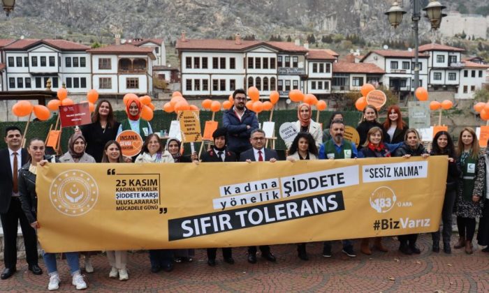 AMASYA’DA KADINA ŞİDDETE KARŞI “TURUNCU” MESAJ