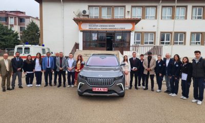 TÜRKİYE’NİN YERLİ OTOMOBİLİ TOGG YERLİ MALI HAFTASI’NDA ÖĞRENCİLERE TANITILDI
