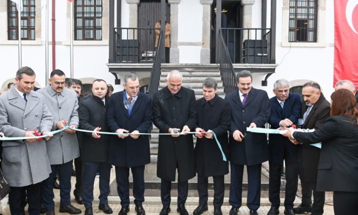 BAKAN ERSOY AÇILIŞI YAPTI. AMASYA’NIN 150 YILLIK KIZLAR MEKTEBİ HAYATA DÖNDÜ