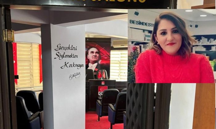 CHP İLÇE MECLİS ÜYESİ MERHUM ECZACI ÖZLEM ERKOÇ’UN ADI PARTİ BİNASINDA YAŞATILIYOR