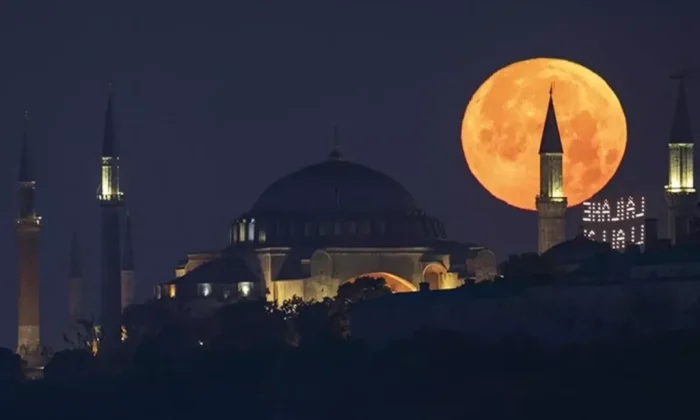 YARIN İSLAM ALEMİ İÇİN 33 YIL SONRA BİR İLK YAŞANACAK !