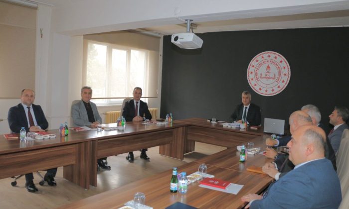 İLÇE MİLLÎ EĞİTİM MÜDÜRLERİ KURULU TOPLANTISI YAPILDI