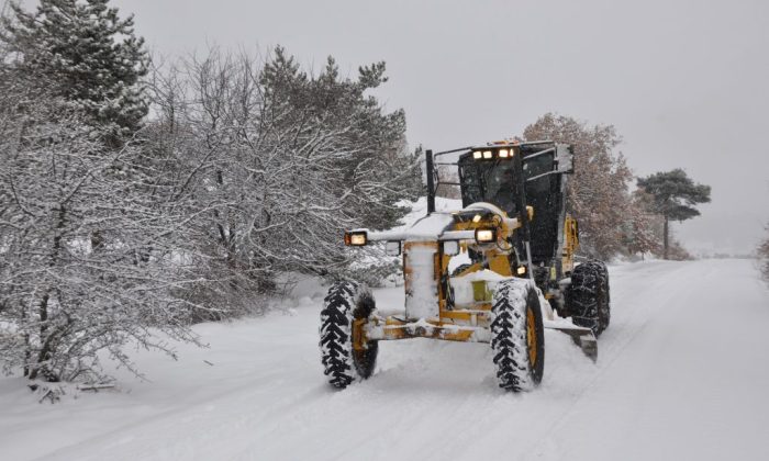 AMASYA’DA 180, SULUOVA’DA 6 KÖY YOLU KAPANDI