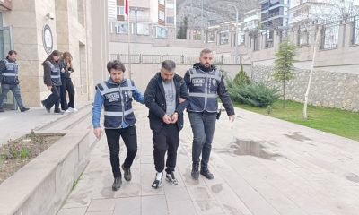 VATANDAŞIN KREDİ KARTLARINI KOPYALAYARAK 2 MİLYON TL VURGUN YAPTILAR