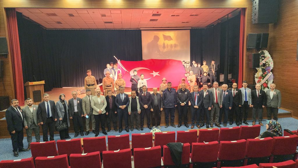 SULUOVA’DA, 18 MART ÇANAKKALE ZAFERİ VE ŞEHİTLERİ ANMA PROGRAMI DÜZENLENDİ