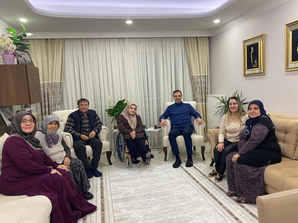 KAYMAKAMIMIZ GÜRÇAM, ŞEHİT AİLESİYLE İFTAR SOFRASINDA BULUŞTU