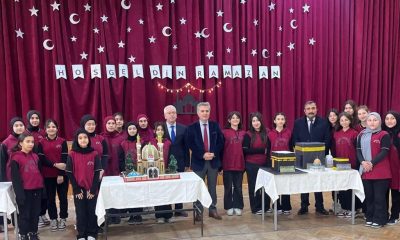 SULUOVA’DA “VAKTİ KUŞANALIM, NAMAZDA BULUŞALIM” RESİM SERGİSİ AÇILDI