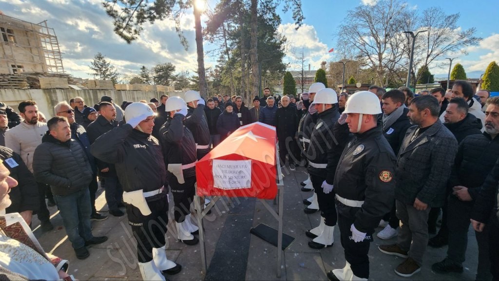 SULUOVALI EMEKLİ POLİS HACI MUSTAFA YILDIRIM SON YOLCULUĞUNA UĞURLANDI.