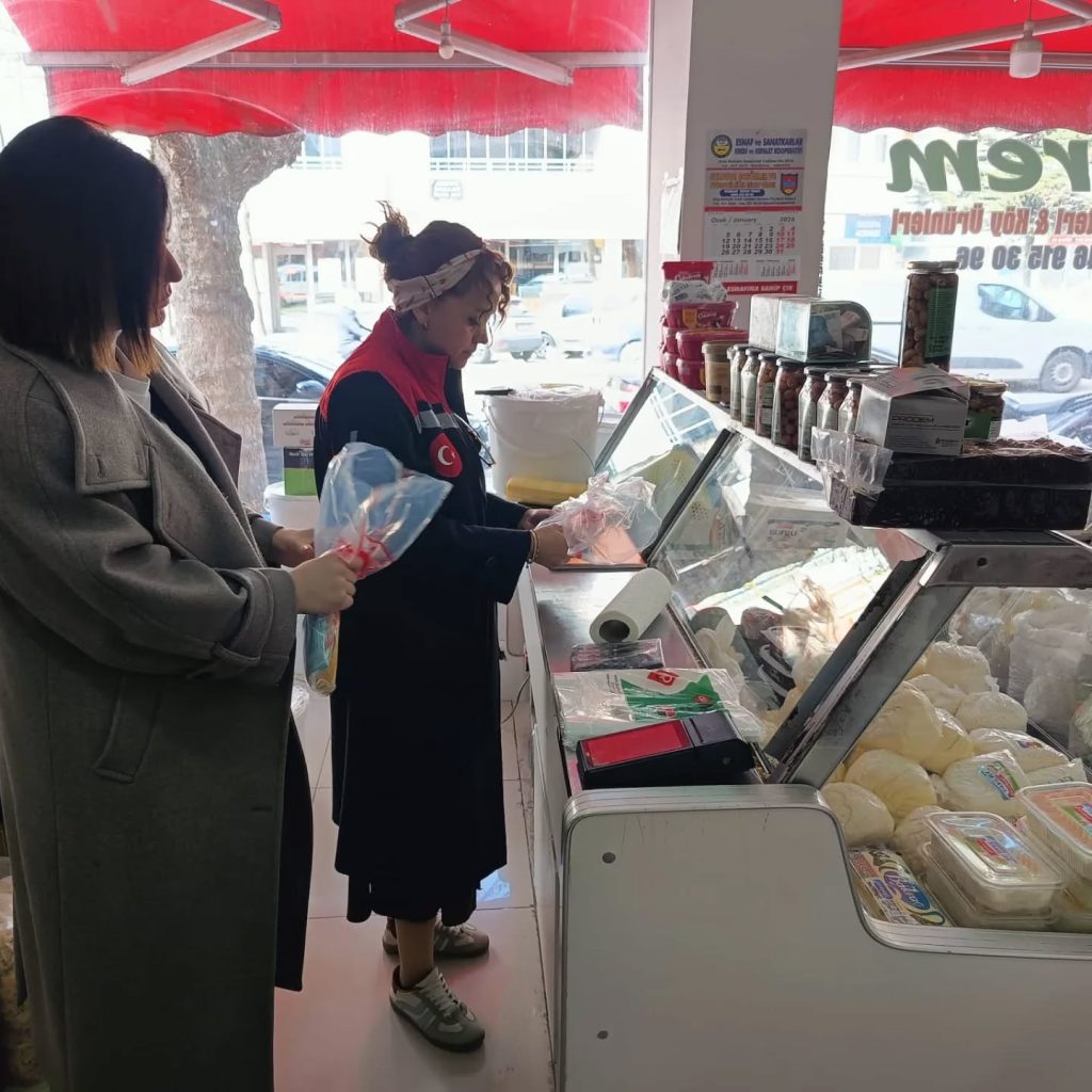 İLÇE TARIM MÜDÜRLÜĞÜ EKİPLERİ OKUL KANTİNLERİNDE DENETİM YAPTI