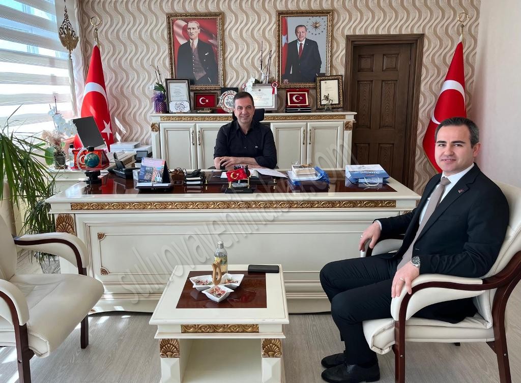 YENİ VERGİ DAİRESİ MÜDÜRÜ, KAYMAKAM ŞAFAK GÜRÇAM’I ZİYARET ETTİ