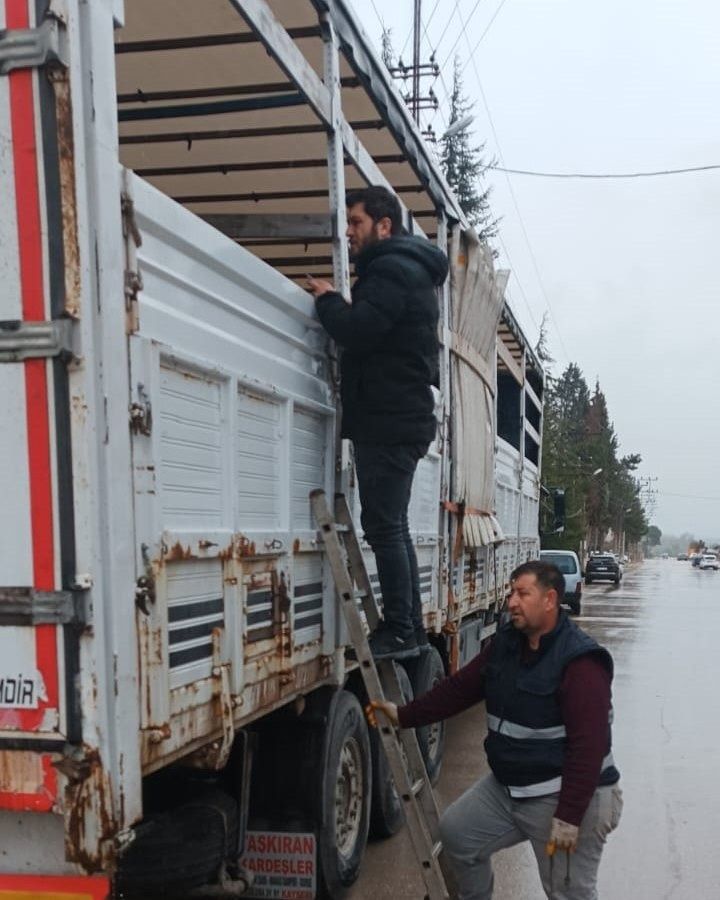 SULUOVA’DA HAYVAN SEVKLERİNE SIKI DENETİM !