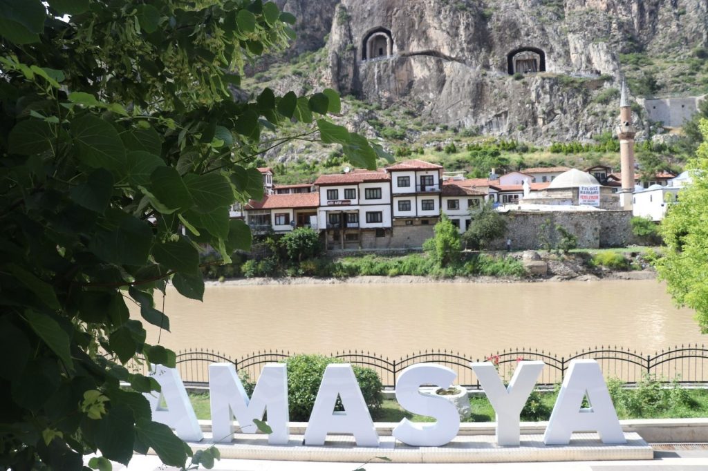 AMASYA’DAN YURTDIŞINA 11 MİLYON DOLARLIK İHRACAT!